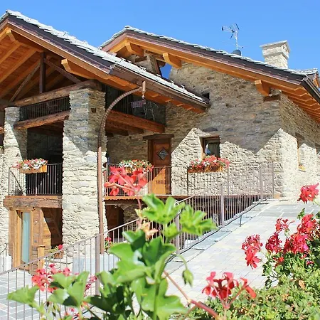 Souvenir De Tsaneli Apartamento Roisan