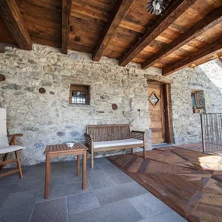 Appartamento Souvenir De Tsaneli Roisan