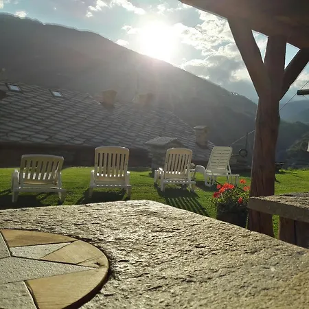 Appartamento Souvenir De Tsaneli Roisan