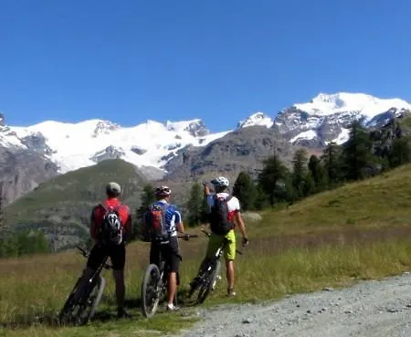 Appartamento Souvenir De Tsaneli Roisan