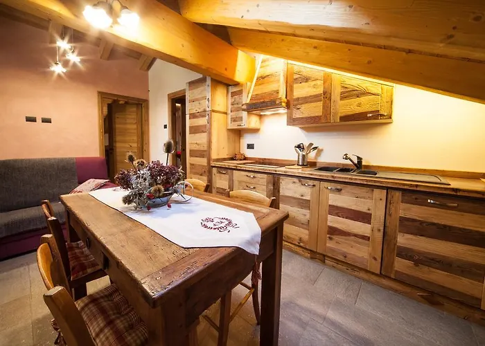 Apartamento Souvenir De Tsaneli Roisan