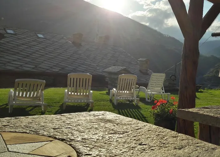 Apartament Souvenir De Tsaneli Roisan