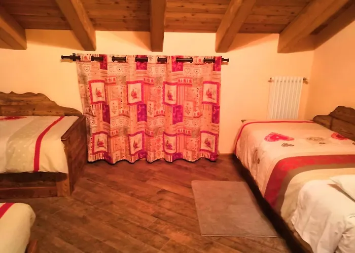 Souvenir De Tsaneli Roisan