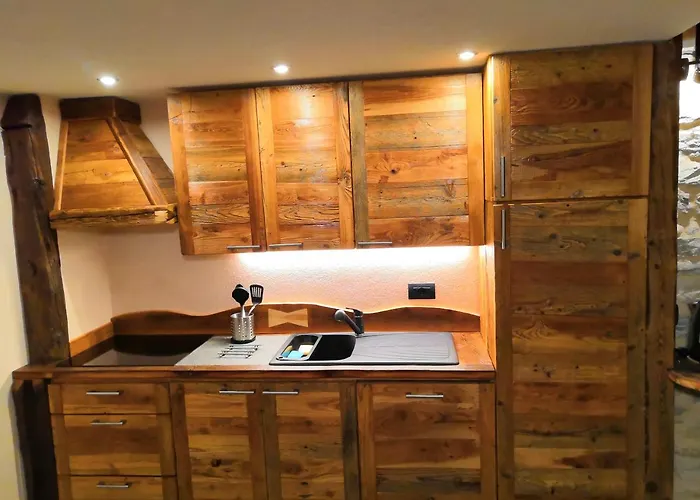 Souvenir De Tsaneli Apartment Roisan